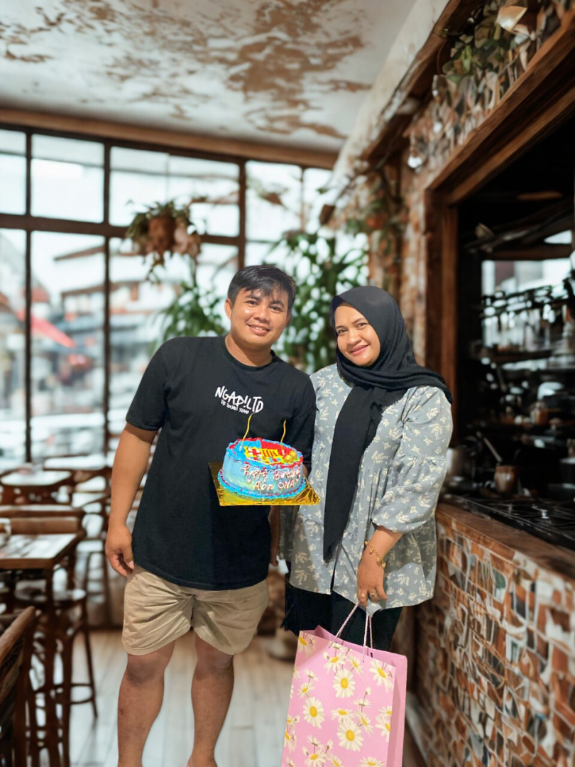 https://ona-sutra.webnikah.com/dirmember/00000028/met23/photo-276308-325470-l-202507110705.jpg